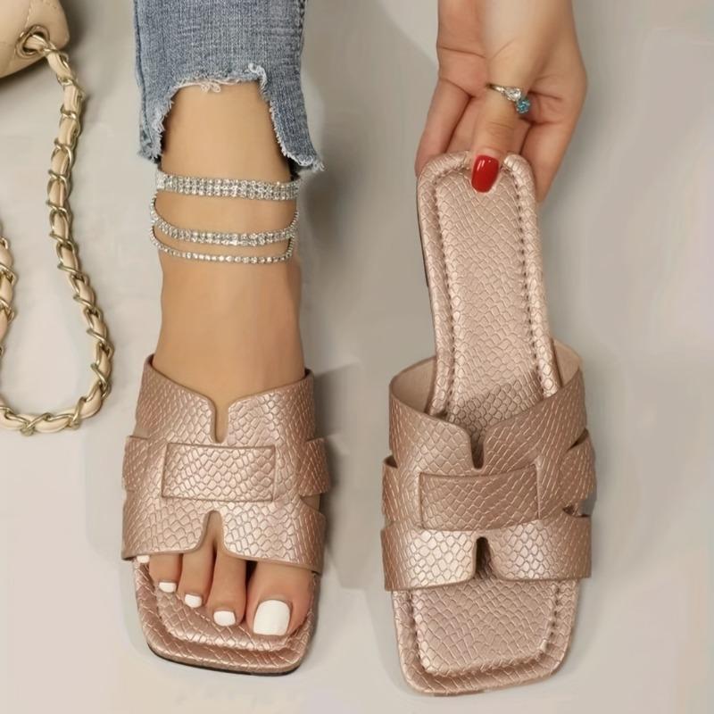 Large Size 43 Flat Bottom Cool Slippers New Casual Wear Simple Fashion Round Head Vacation Beach Sandals