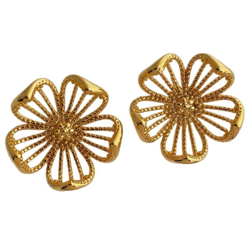 Elegant Retro Metal Flower Studs Earrings Hypoallergenically Alloy Lightweight Comfort Jewelry Accessories Gift