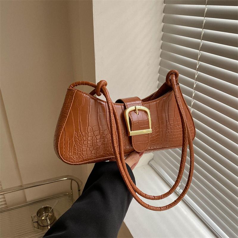 Stylish Vintage Women's Handbag 2024 Spring Fashionable Shoulder Bag Chic French Design