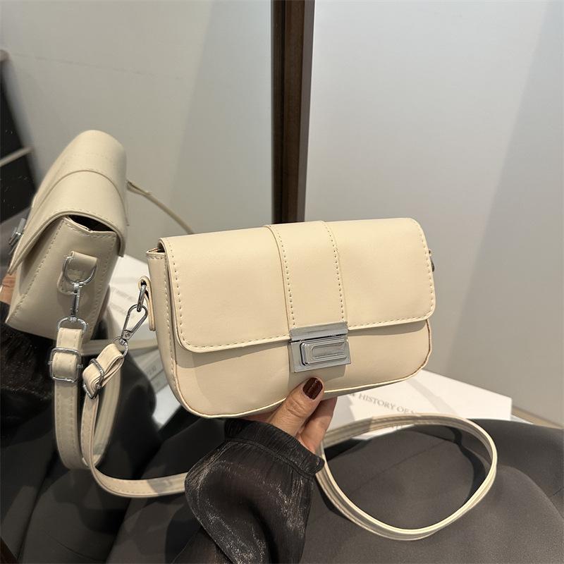 

Autumn 2024 Retro Classic Textured Small Square Crossbody Bag for Women