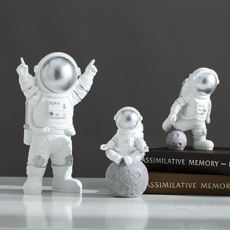 3pcs 1PC Figure Astronaut Action Figure Astronaut Mini Diy Model Action Pop Home Decor Cute Spaceman Set
