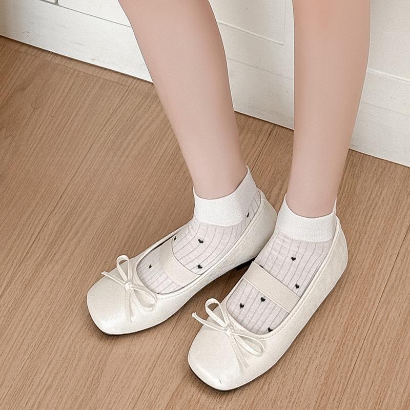 Women's Short Socks, Thin Breathable Solid Color Cotton Socks, Women's Spring and Summer Heart-shaped Mesh Boat Socks