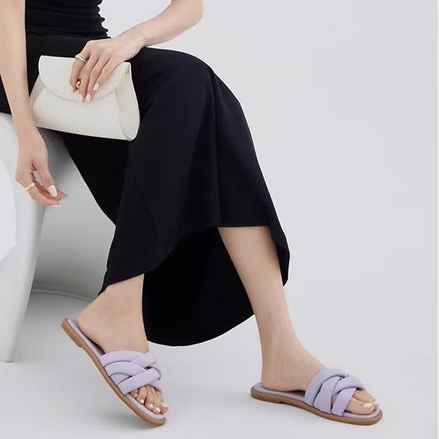 Slippers female summer outer wear new flat bottom woven word with sandals fairy beach shoes