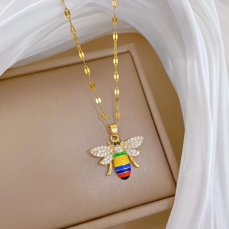 Oil Dripping Bee Light Luxury Banquet Wedding Necklace Women'S Versatile Collarbone Chain Titanium Steel Chain