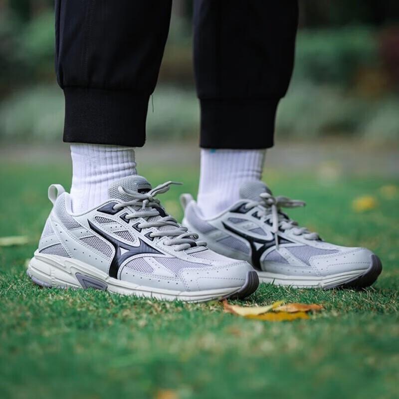 Mizuno D1GH2230-08 Unisex Running & Casual Shoes