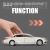 Maßstab 1/24 BENZ E300 Legierungsautoform Ornament Metallguss Limousinenmodell Geschenk für Jungen Sound und Licht Kinder simuliertes Spielzeugauto