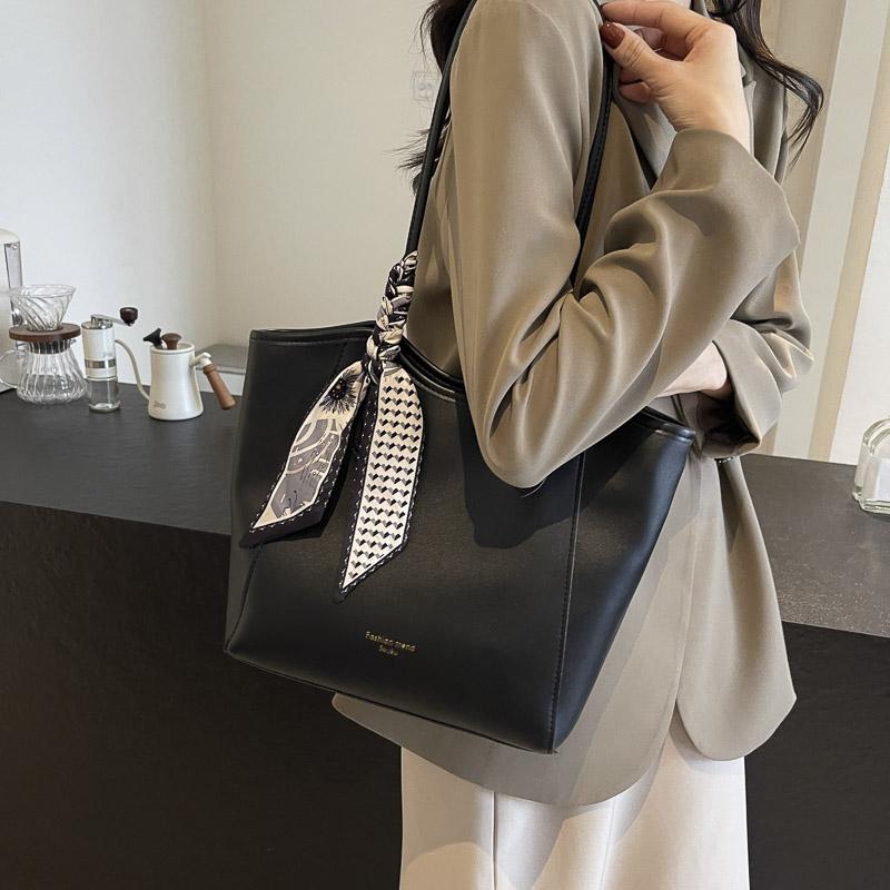 Women's Tote Bag Soft Leather Large Capacity Shoulder Bag