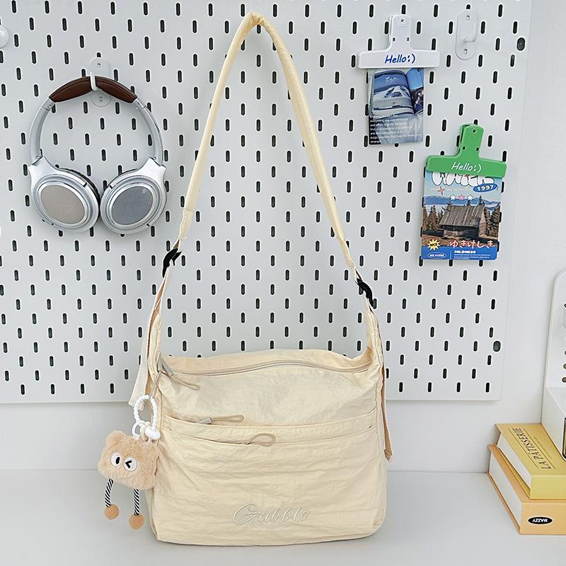 Lightweight Large-Capacity Shoulder Bag Women'S Casual Nylon Cloth Commuter Storage Daily Versatile Messenger Bag