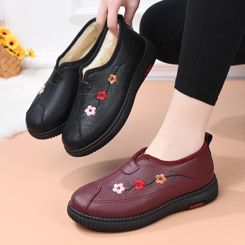 Winter new cotton shoes women's velvet warm medium and old soft-soled non-slip snow boots women
