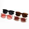 New retro small frame square sunglasses men's and women's simple travel beach sunglasses European and American round face glasses s