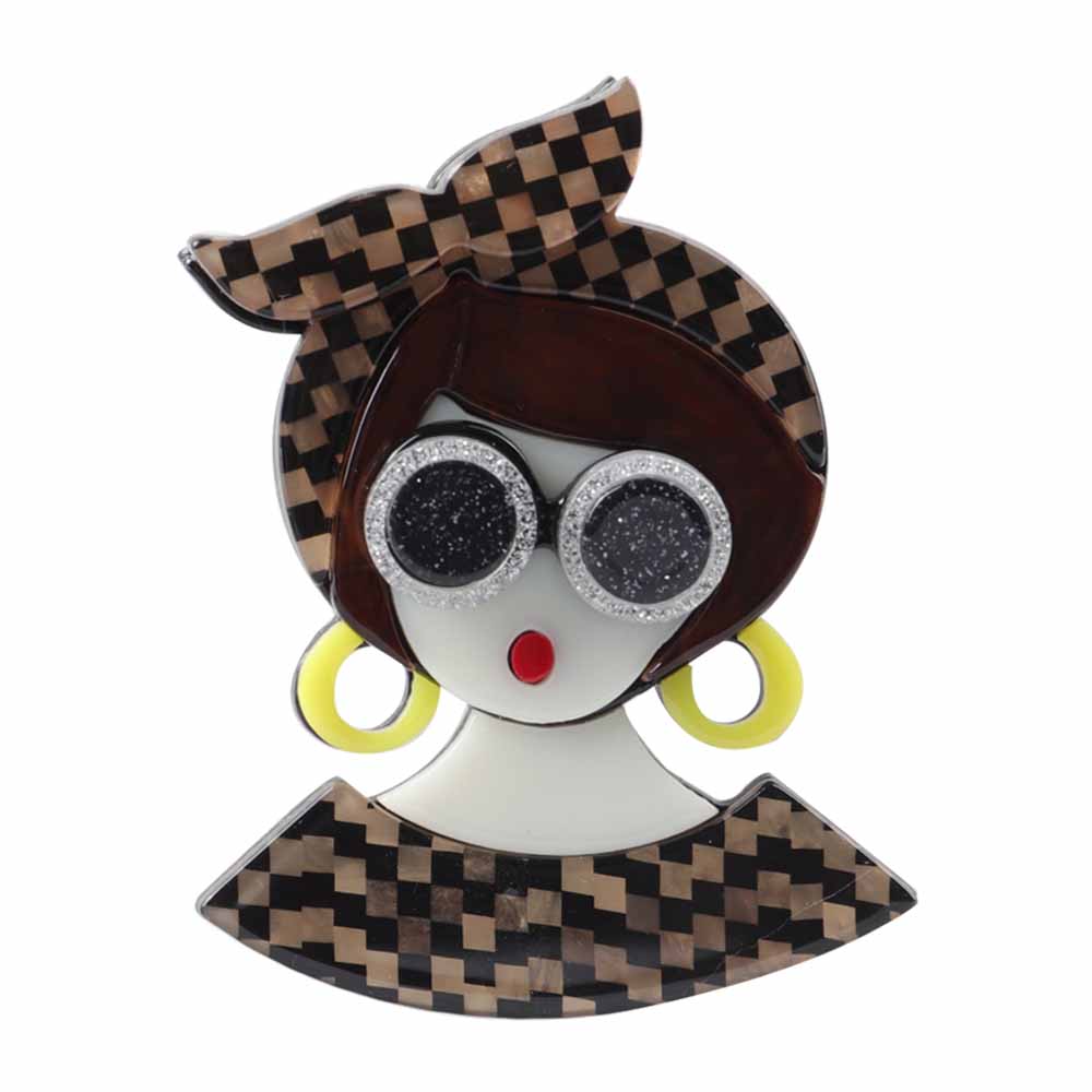 New Design Lovely Girl With Glasses Brooch For Women Big Acrylic Cartoon Big Resin Figure Brooches Pins Lapel Fashion Jewelry