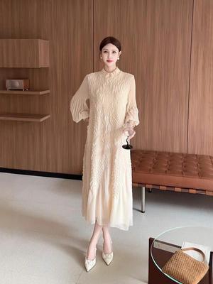 Elegant Plus Size Pleated Evening Gown with Stand-Up Collar and Embroidered Lantern Sleeves