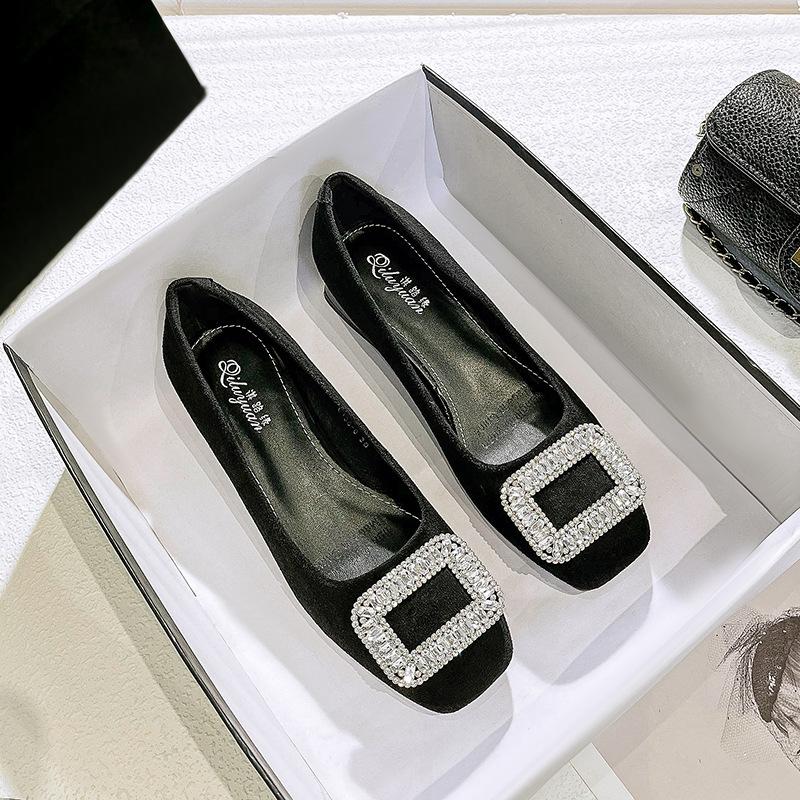 

Low-heeled single shoes women s 2025 new spring and autumn women s shoes rhinestone buckle French square head shoes black thick-heeled high heels 35 чёрный
