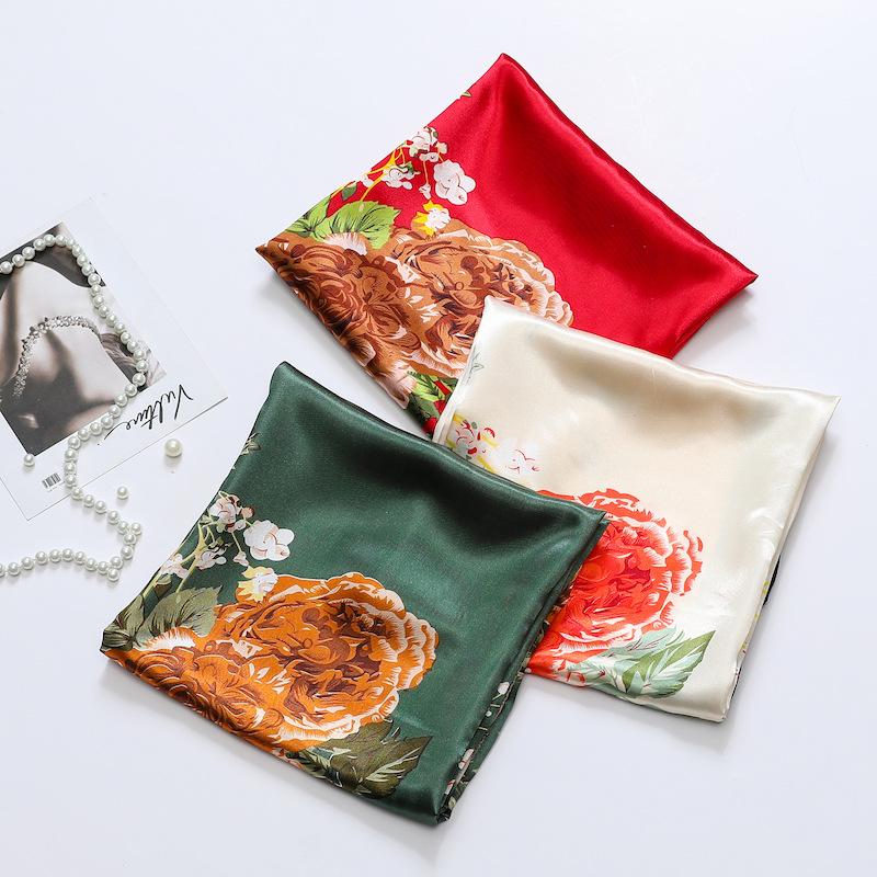 90 * 90 cm Nový hedvábný šátek Dámský jarní a letní dekorativní šátek Cestovní šátek na opalování Podzimní a zimní šátek Tenká edice