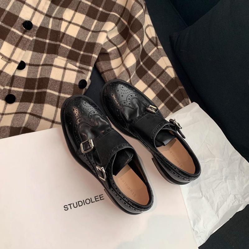 Shoe Shrinkage Horse Leather Carved Double Button Round Head Thick Heel Small Leather Shoes Women