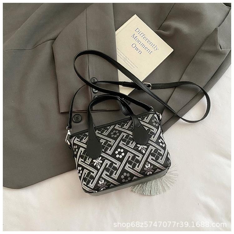 New Chinese style national style bag women's 2025 new trendy fashion versatile hand bag shoulder crossbody bucket bag