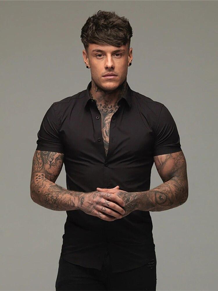 Muscleguys Letní jednobarevná košile Pánská košile s krátkým rukávem Hongkongský styl Univerzální pohledný top v korejském stylu s klopou Trend