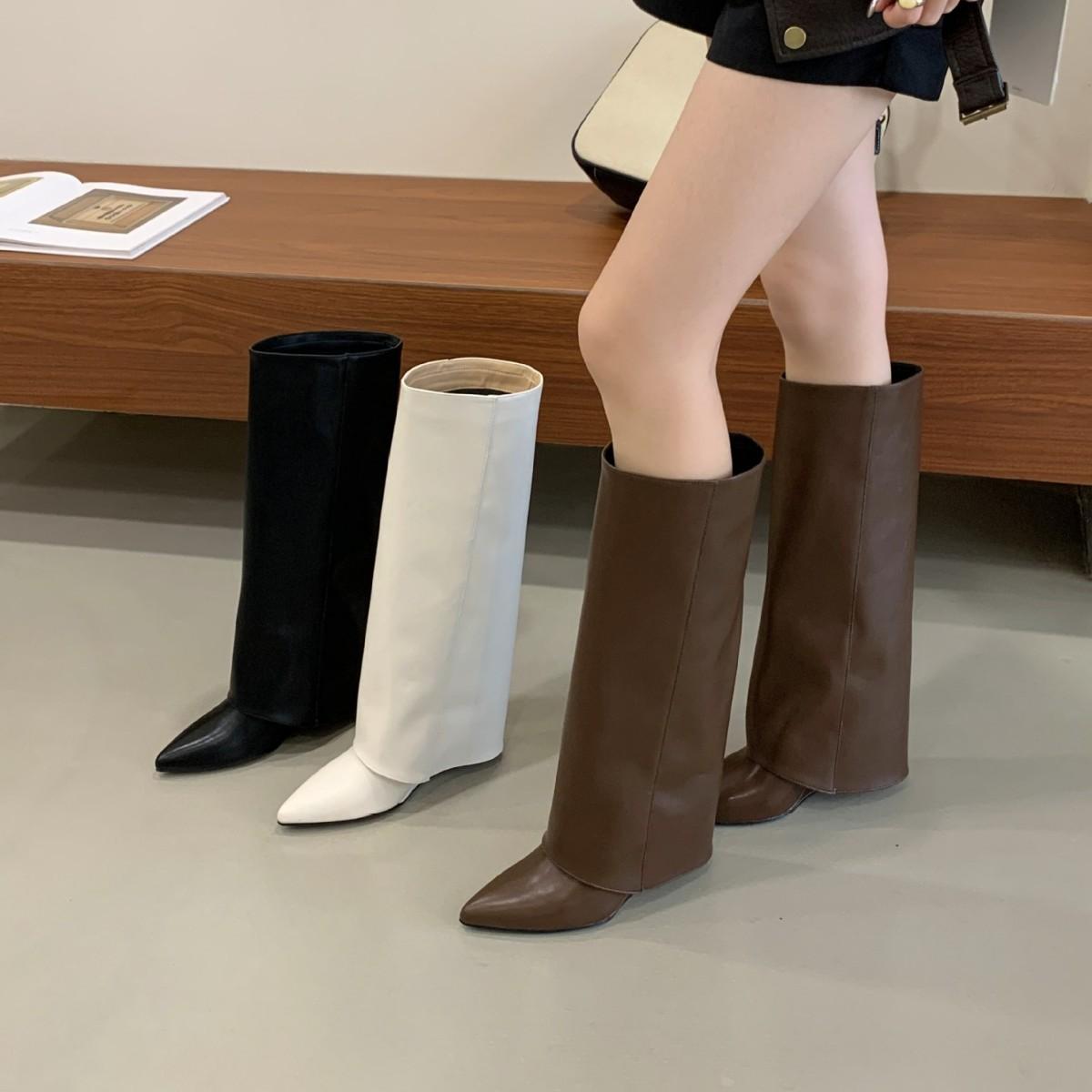 

Зима 2025 новые остроносые ботфорты на высоком, но до колена каблуке с внешним скосом женские ботинки рыцарские тонкие ботинки 39 коричневый