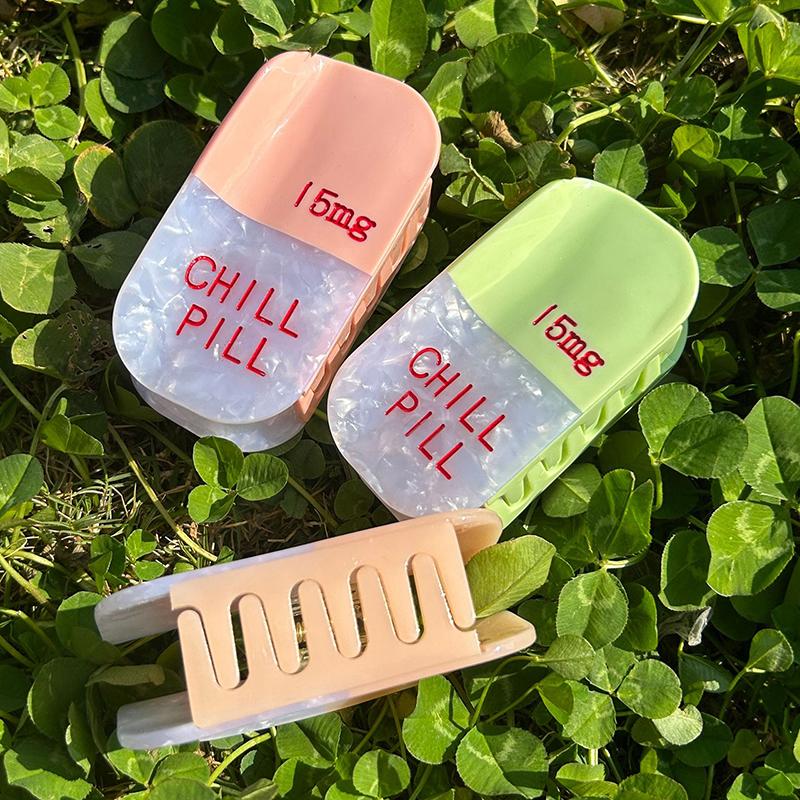 Korean Style Creative Acetic Colorful Chill Pill Hair Claw All-Match Cute Shark Clip Fun Spoof Headwear For Women Hair Accessory