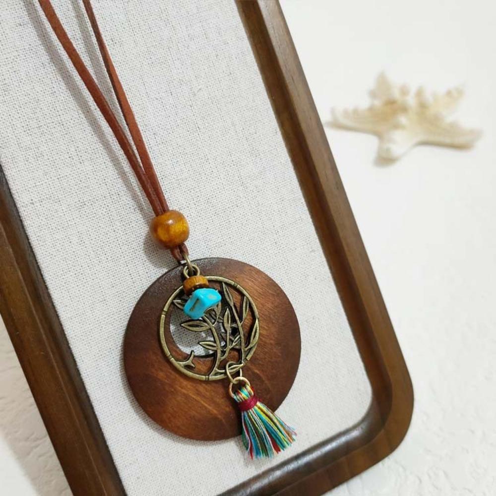 Round Sweater Chain Wooden Necklace Female Jewelry Vintage Leather Lanyard