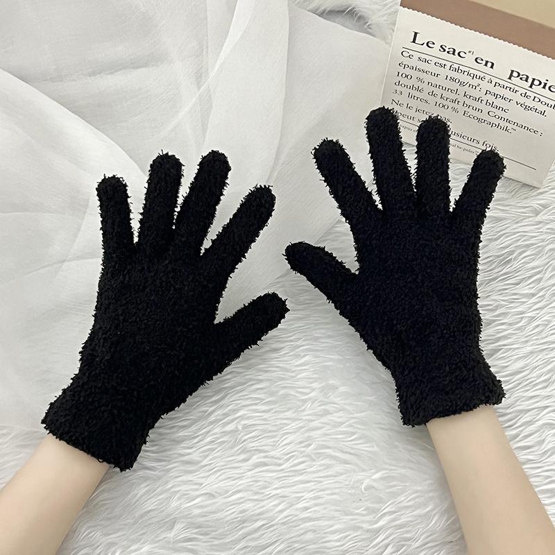 1Pair Anti Pilling Student Cute Writing Warm Gloves Gift Winter Fashion Coral Fleece Practicality Touchscreen Gloves Minimalist