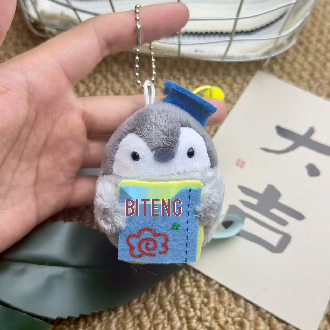 

Японский плюшевый брелок-игрушка в виде пингвина, излучающего позитивную энергию 9cm
