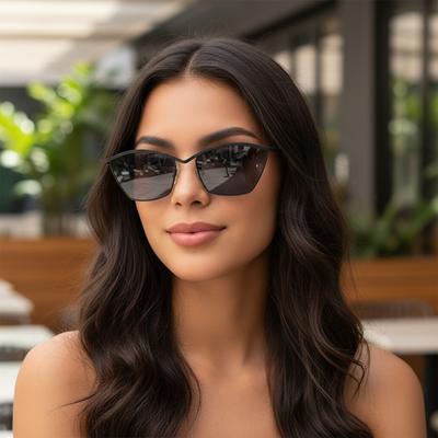 Nuovi Occhiali da Sole Trendy Montatura Metallica Cat Eye Famosi su Internet Casual Retrò Per Donne e Uomini 2508