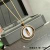 2023 Hot Brand Vintage Necklaces Luxury Jewelry for Women Designer Pendant Fashion 925 Silver Chain Round Shell Lady Necklace