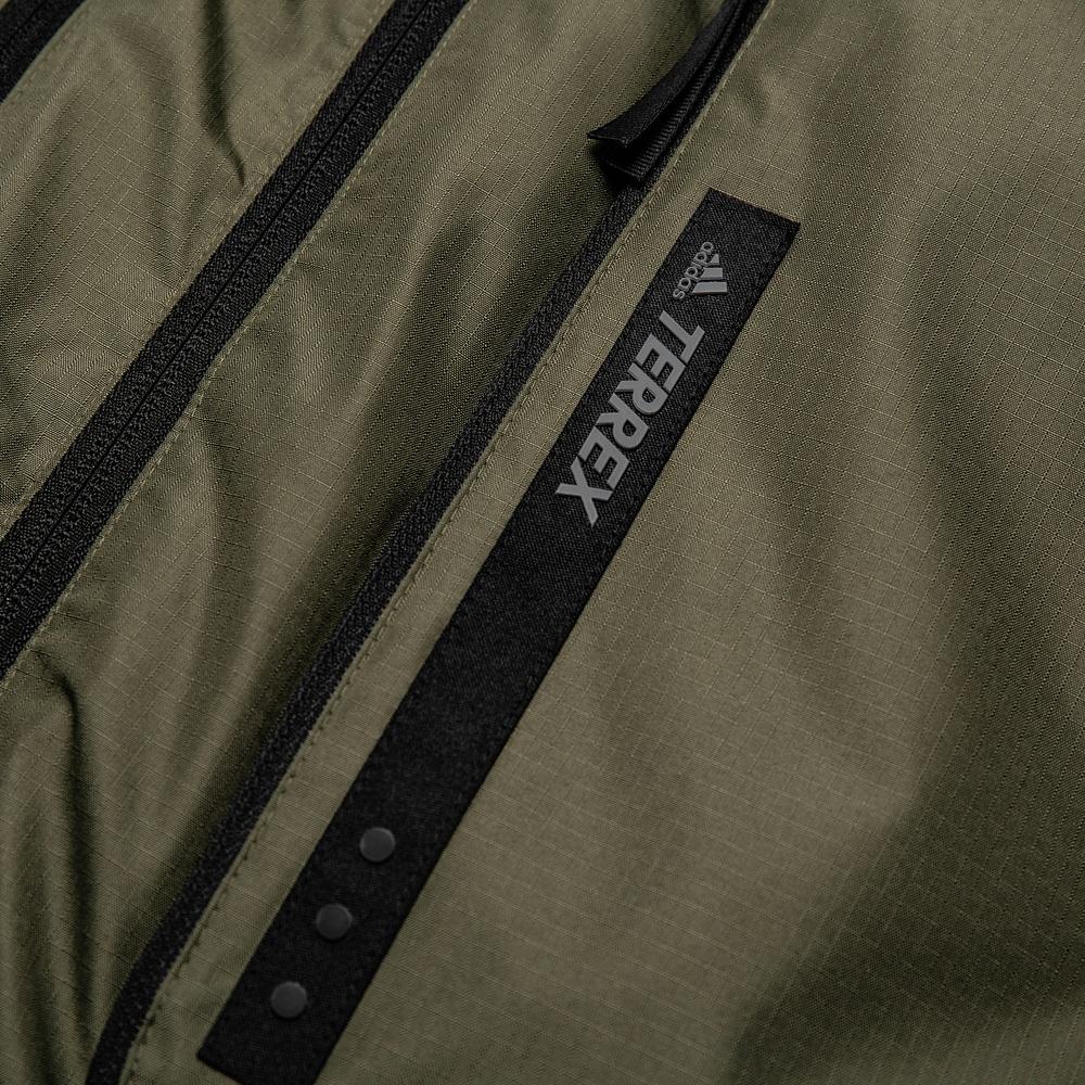 adidas Casaco Acolchoado com Capuz Colorblock Masculino Roupa Exterior Verde-Oliva Escuro HE3689