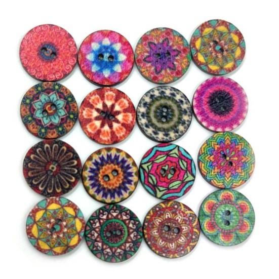 100Pcs Bohemian Style Retro Pattern Round Shape Wooden Buttons Clothing Decor