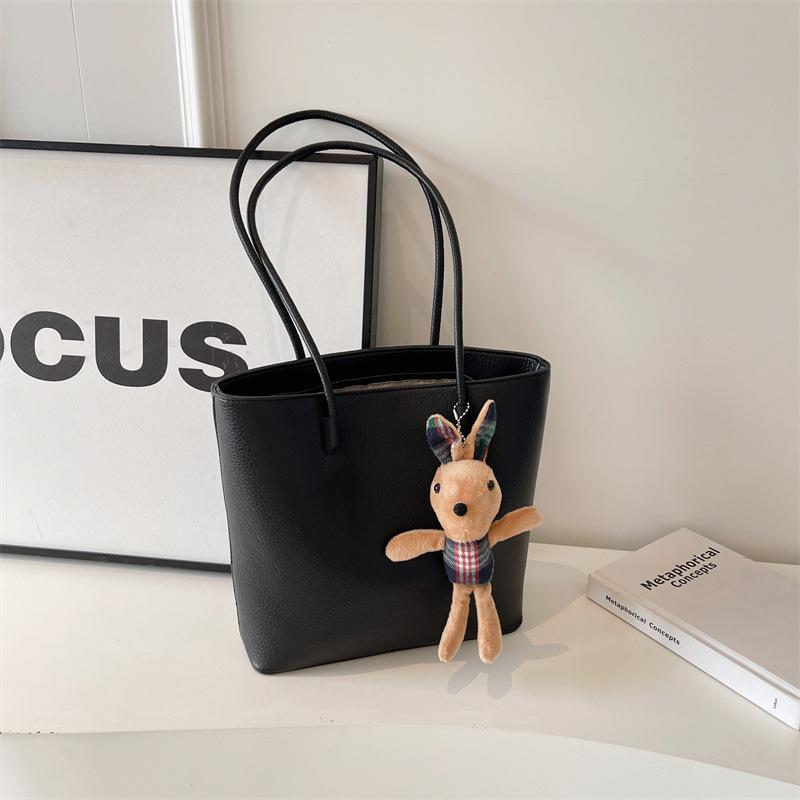 

Tote bag women s new large-capacity bag spring and summer versatile casual shoulder bag college student class bag чорний