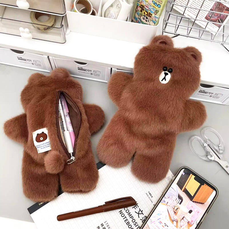

Melobear Мягкий и уютный пенал-мешочек в виде коричневого медведя brown