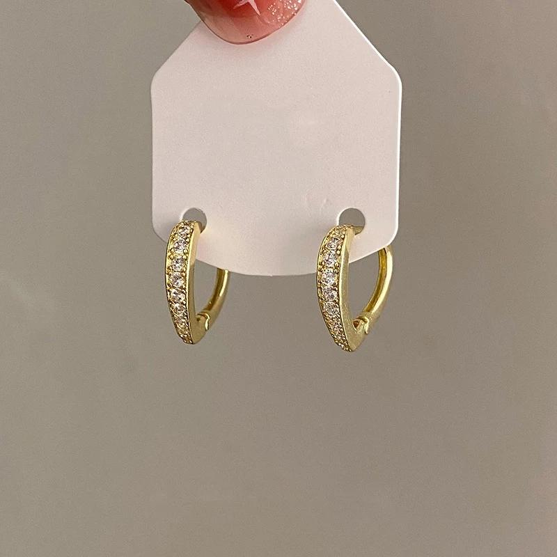 

Новая минималистичная и модная пряжка для ушей с геометрическим рисунком в форме сердца