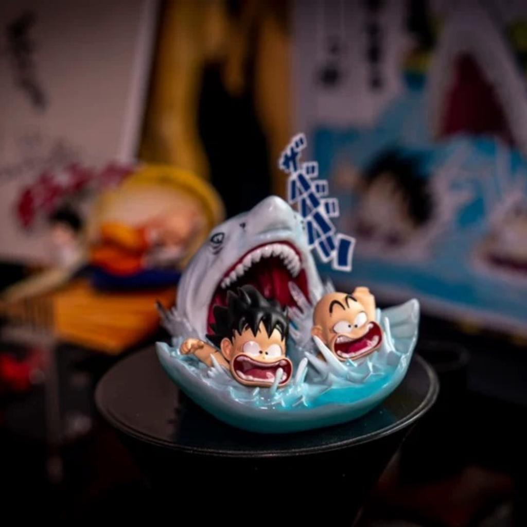 6.5cm/2.6in Anime Dragon Ball Z Son Goku Krillin Shark Attack Water Escape Figure Collectible DBZ Action Figure