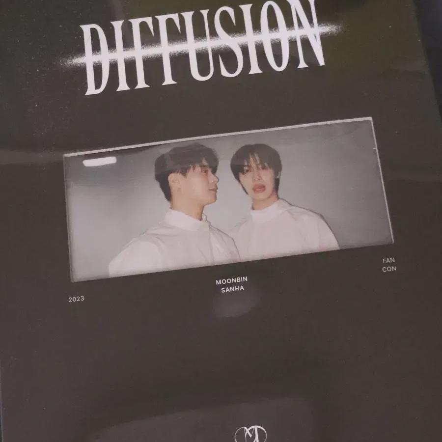 

Новый невскрытый продукт DVD фан-концерта Мун Бина