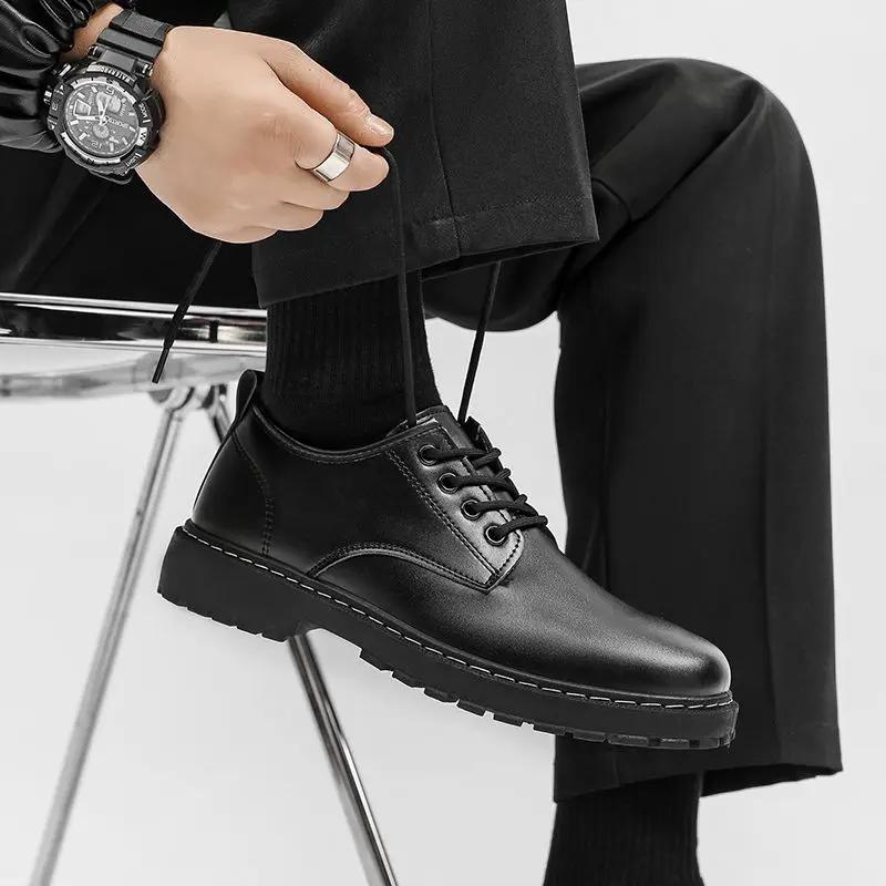 

Fashion Bright Upper Low-Top Plain Male Casual Shoe Velvet In Promotion Footwear Offer Pu On Sale Adults Retro New Men s Leather Shoes 44