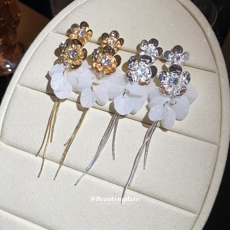Flower Fairy~ Silver Needle Zircon Flower Tassel Earrings Sweet Holiday Wind Earrings Design Sense Super Fairy Earrings Girl