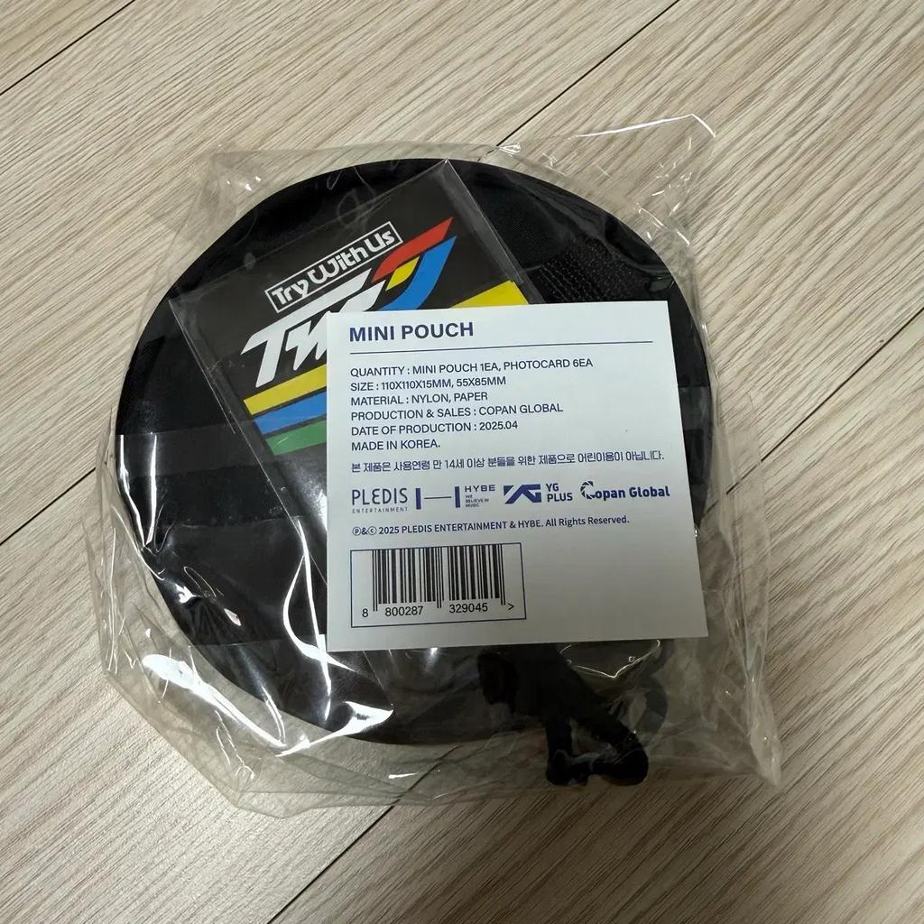 TWS Mini Pouch Unopened, Comes with 6 Pokémon