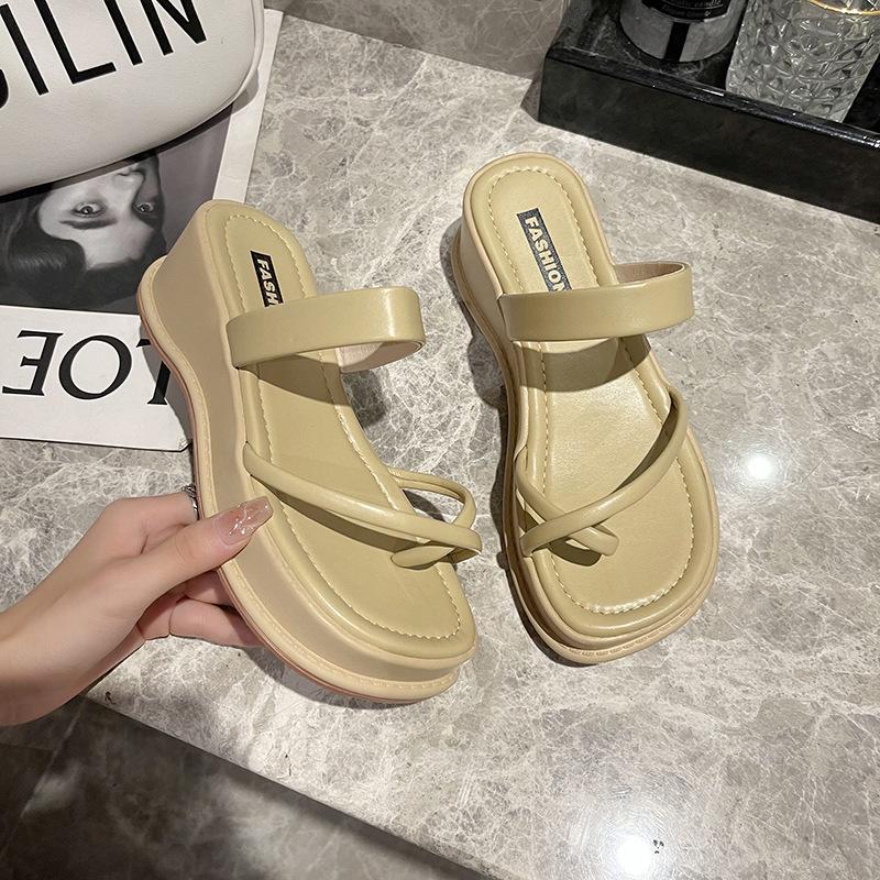 Hausschuhe mit dicken Sohlen für Damen, neuer Modetrend 2024, Sommersandalen, Temperamenttrend, Strandschuhe