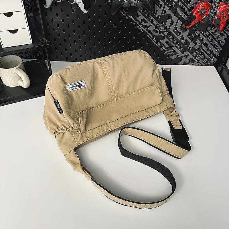 Japanese Messenger Bag Women's Sports Commuter Shoulder Bag Light Tooling Style Mail Carrier Bag Men's Trend College Student Class Bag