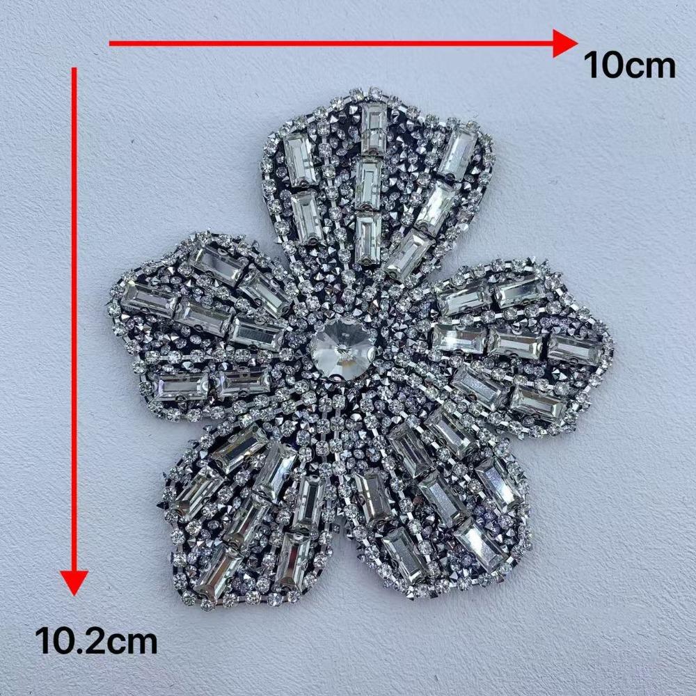 New Rhinestone Beaded Patches Sew On Sparkling Flower Patches DIY Decorative Patches Clothes Accessories