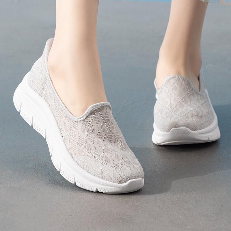 Skechers Women s GO WALK Sport Life Shoes US 7.5