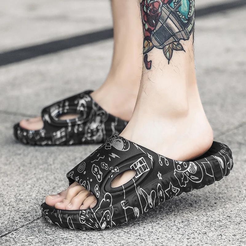 Fashion Men Slippers Lightweight Beach Sandals Non-Slip Eva Men Indoor Bathroom Slippers Outdoor Comfortable Flip Flop