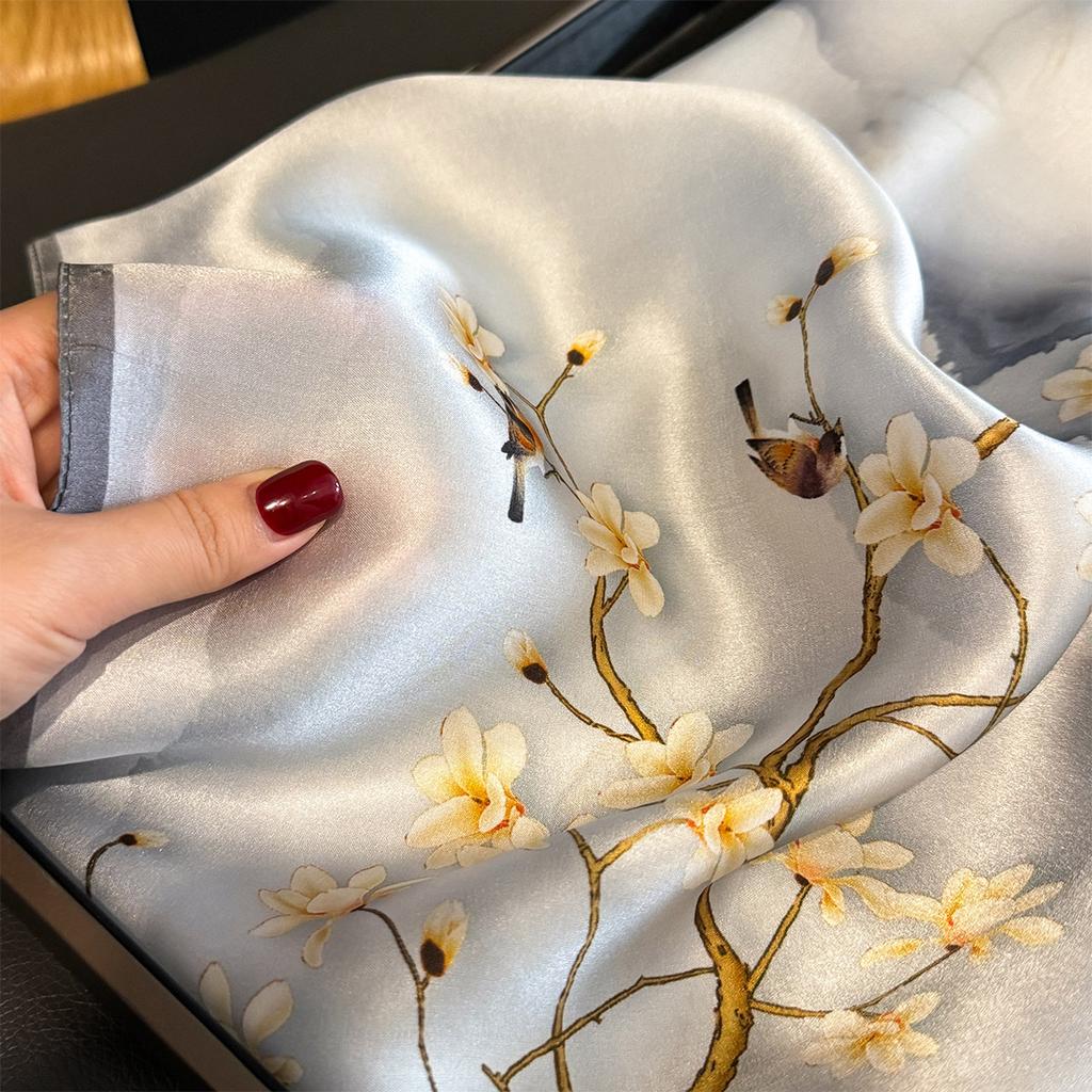 New Luxury Brand 100% Natural Silk Square Scarf Women Bandana Scarves Shawls Square Neck Foulard Wraps Cachecol Femme Bufanda