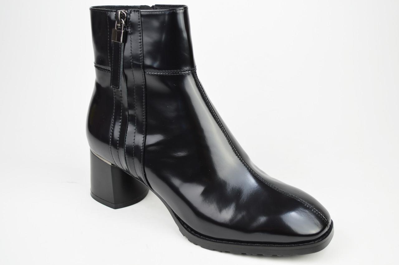 

Черевики Berkonty 018155 36 Чорні шкіра масло 38 чорний