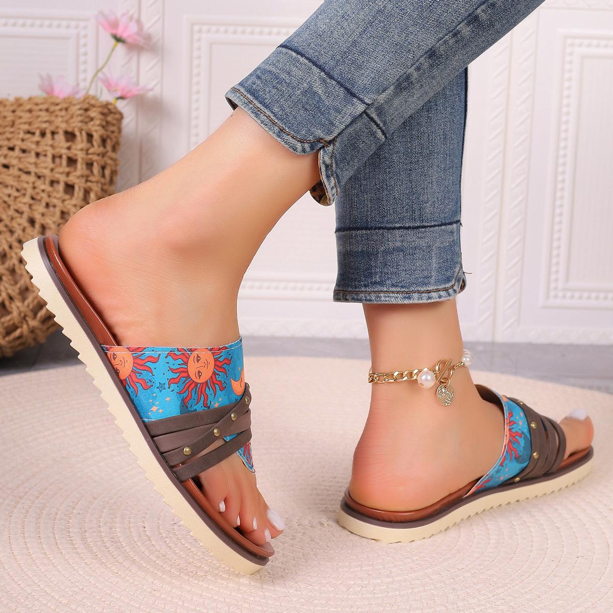 

European and American foreign trade large size flat bottom flower flip-flops women s outer wear printed rivets thick bottom beach sandals slippers 36