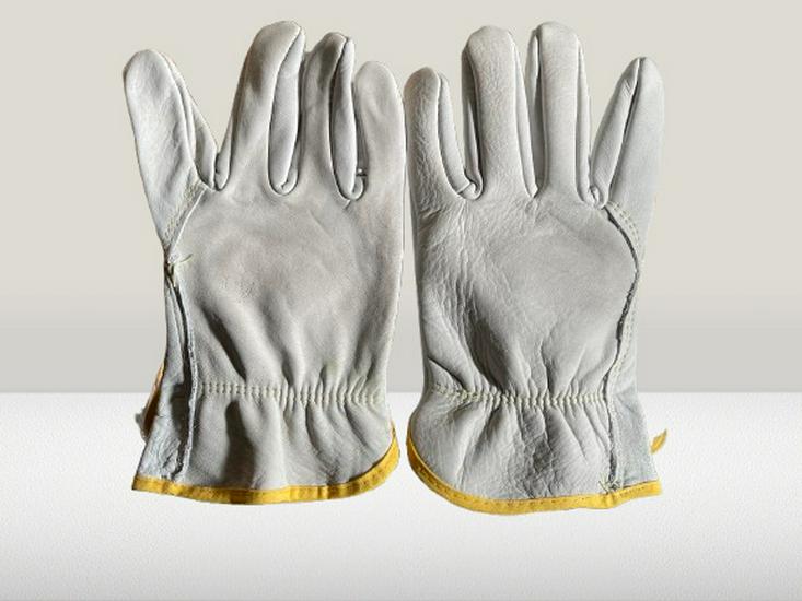 Sheepskin Leather Velcro Welding Gloves: Soft, Flexible, Heat-Resistant for Labor Protection