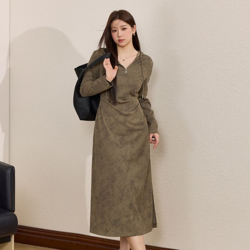 

Plus-Size Women s Clothing, Elegant Casual Hooded Long-Sleeve Sweatshirt Dress, New Spring Style, Waist-Cinching Slimming Dress for Plus-Size Women Coffee Green Spot 4XL([Recommendation 90-100kg])