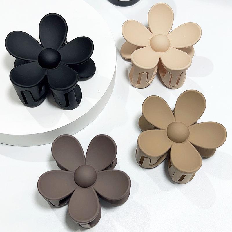Sweet Flower Claw Clip Fashion Shark Clamp Hair Clip Large Hairpins Barrettes For Women Ponytail Headwear Girls Hair Accessories