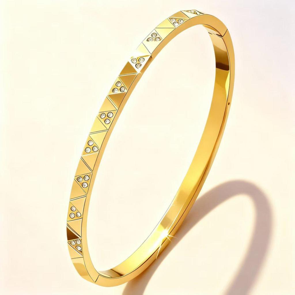 Exquisite Women's Gold-Plated Titanium Steel Bracelet